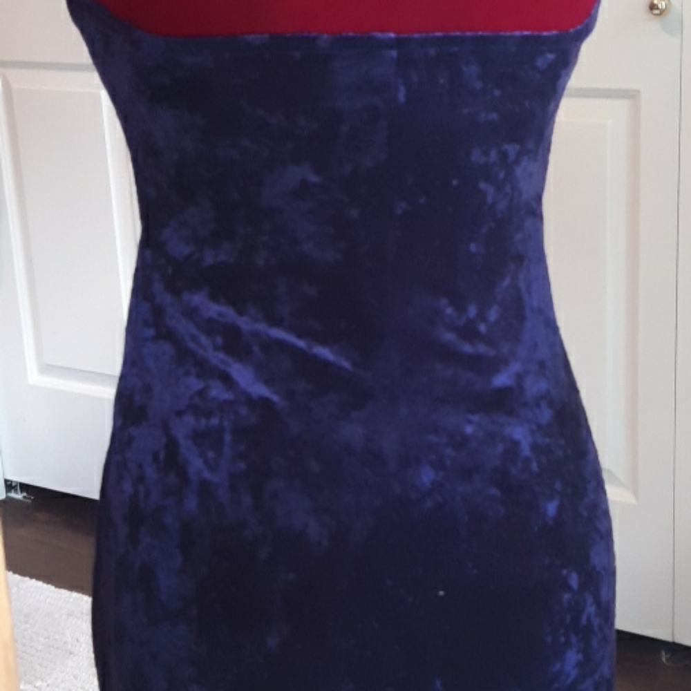 All That Jazz floor length velvet gown - Size M - Picture 5 of 10